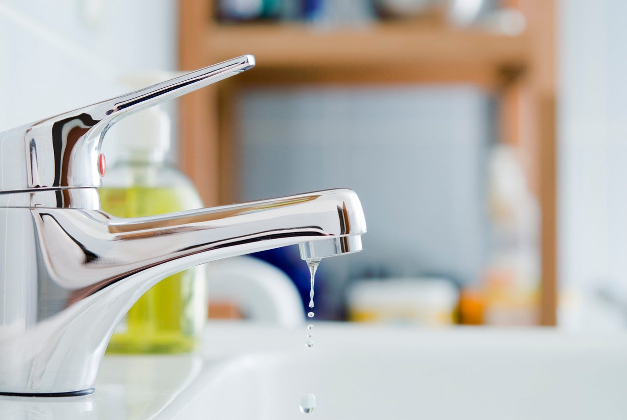 A Step-by-Step Guide to Fixing a Dripping Tap